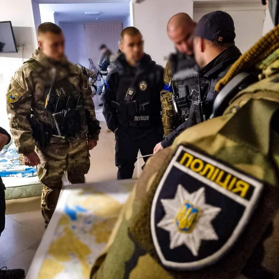 Национальная полиция возобновляет работу в Ирпене 3