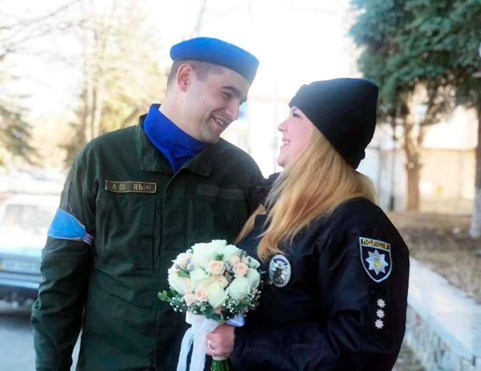 За місяць війни в Україні одружилися понад 15 тисяч пар 2