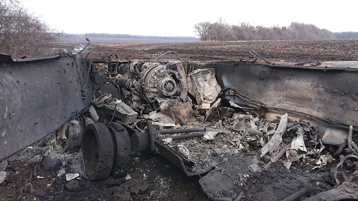 В Сумской области появилась своя «Чернобаевка»: украинские защитники в очередной раз разбили технику оккупантов 1