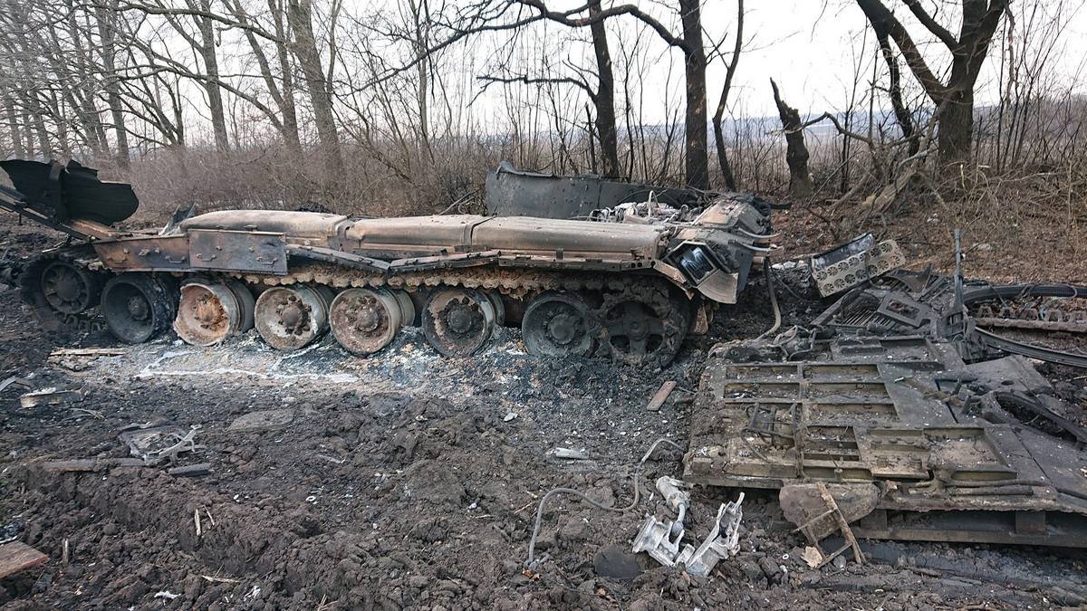 В Сумской области появилась своя «Чернобаевка»: украинские защитники в очередной раз разбили технику оккупантов 2