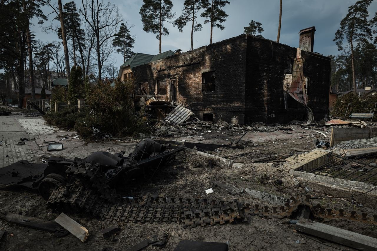 Российские оккупанты уничтожили 50 % Ирпеня: в городе остается около 3,5 тысячи мирных жителей 6