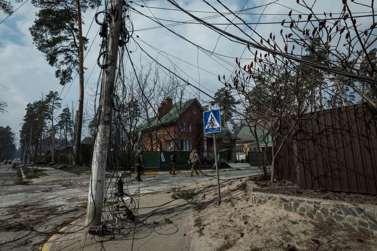 Российские оккупанты уничтожили 50 % Ирпеня: в городе остается около 3,5 тысячи мирных жителей 4