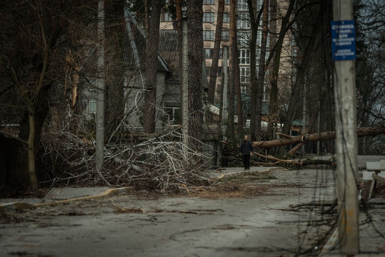 Российские оккупанты уничтожили 50 % Ирпеня: в городе остается около 3,5 тысячи мирных жителей 3