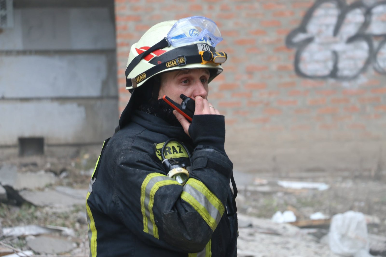 В Харькове из-за обстрелов загорелись около 10 квартир в пяти многоэтажках 10