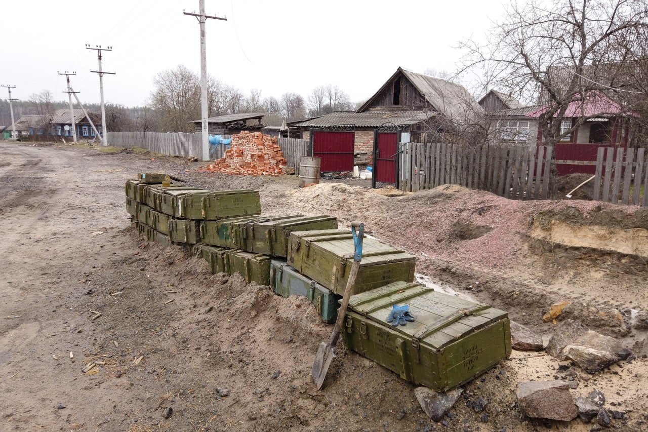 Российские оккупанты, убегая из Житомирской области, взорвали два моста 3