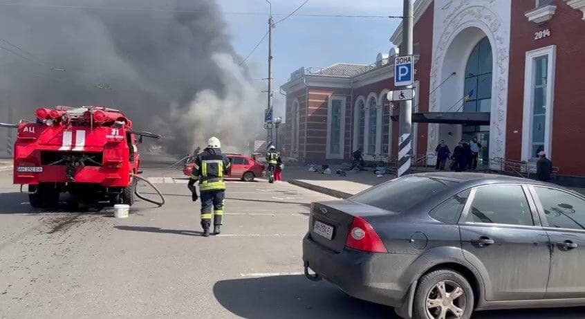 Удар по железнодорожному вокзалу в Краматорске: погибли 39 человек, из них — 4 ребёнка 1