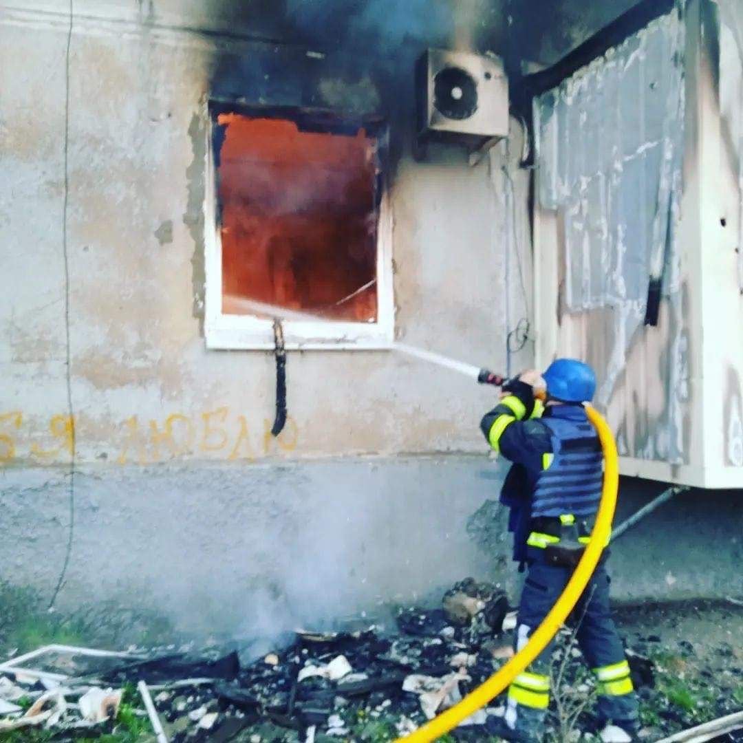 Оккупанты обстреляли каждый город Луганской области: ВСУ отбили атаку под Золотым 1