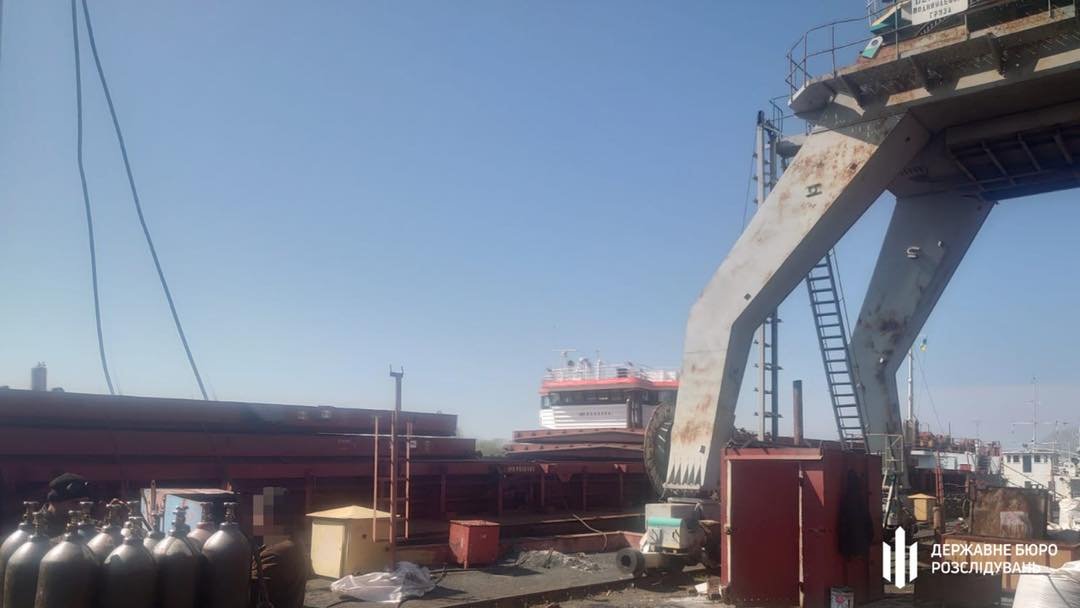 Російські підприємці намагалися вивезти з України 10 кораблів вартістю понад мільярд гривень 3