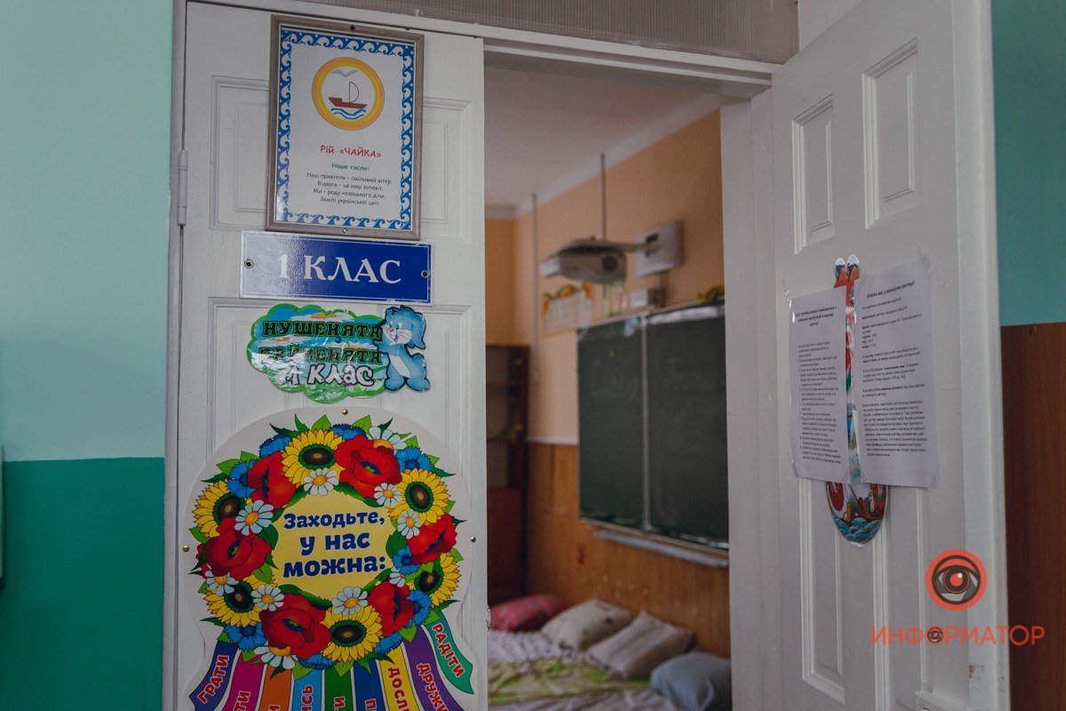 Гаряча евакуація: священик із Волоського вивозить людей з-під обстрілу 4