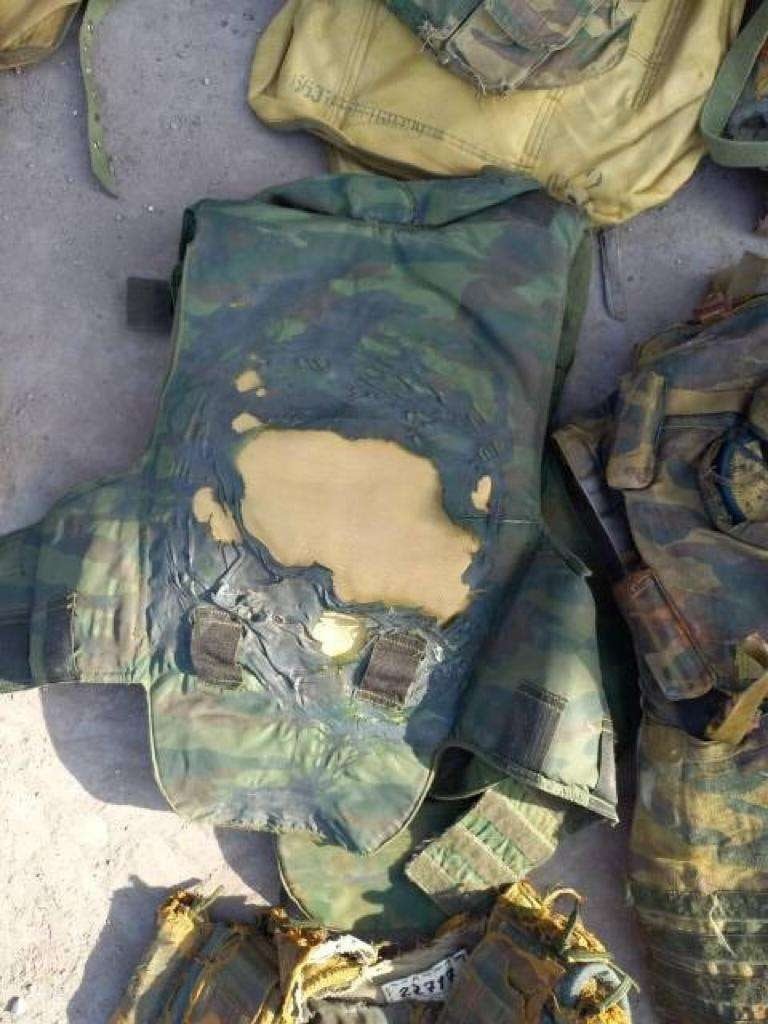 "Друга армія світу": російських окупантів забезпечують списаними бронежилетами 3
