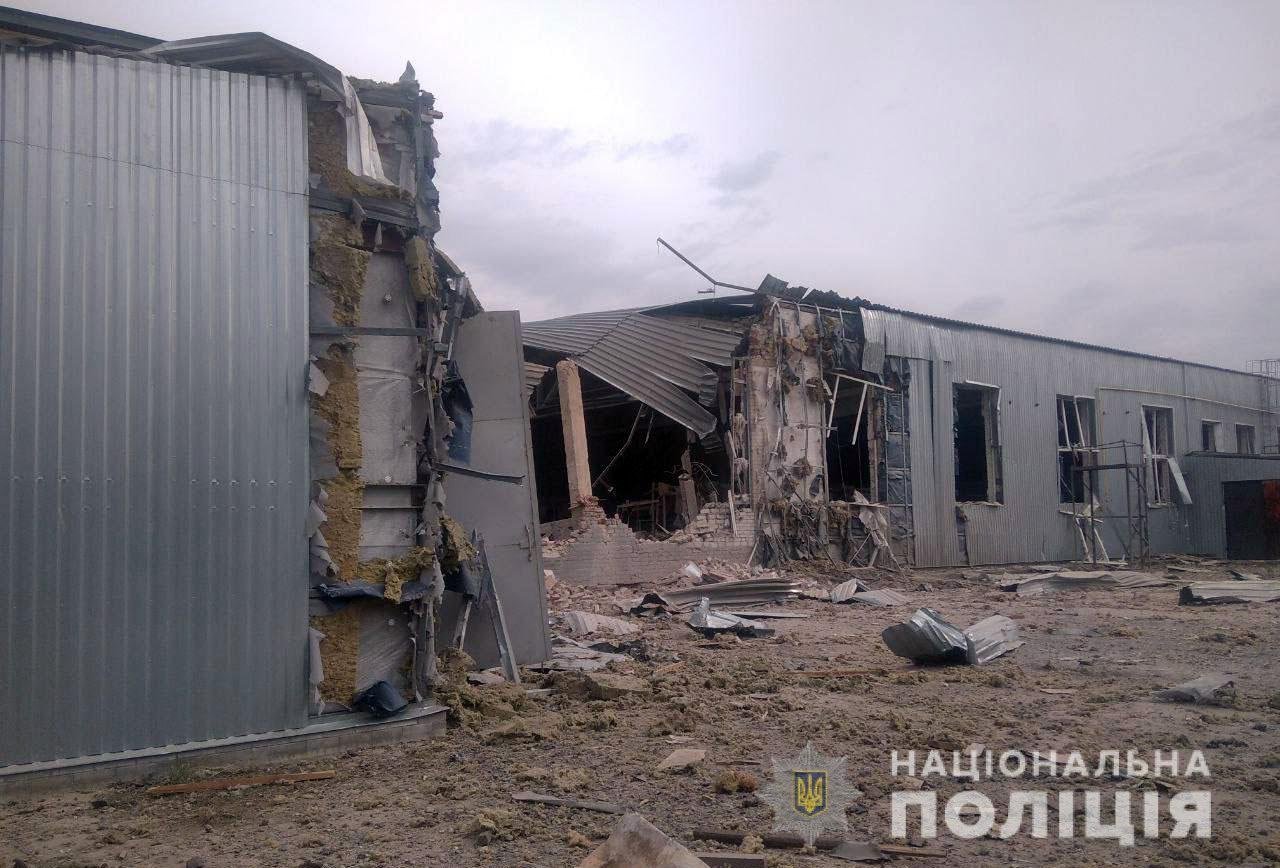 Бойовики за добу обстріляли 12 населених пунктів у Донецькій області: є загиблі та поранені 3