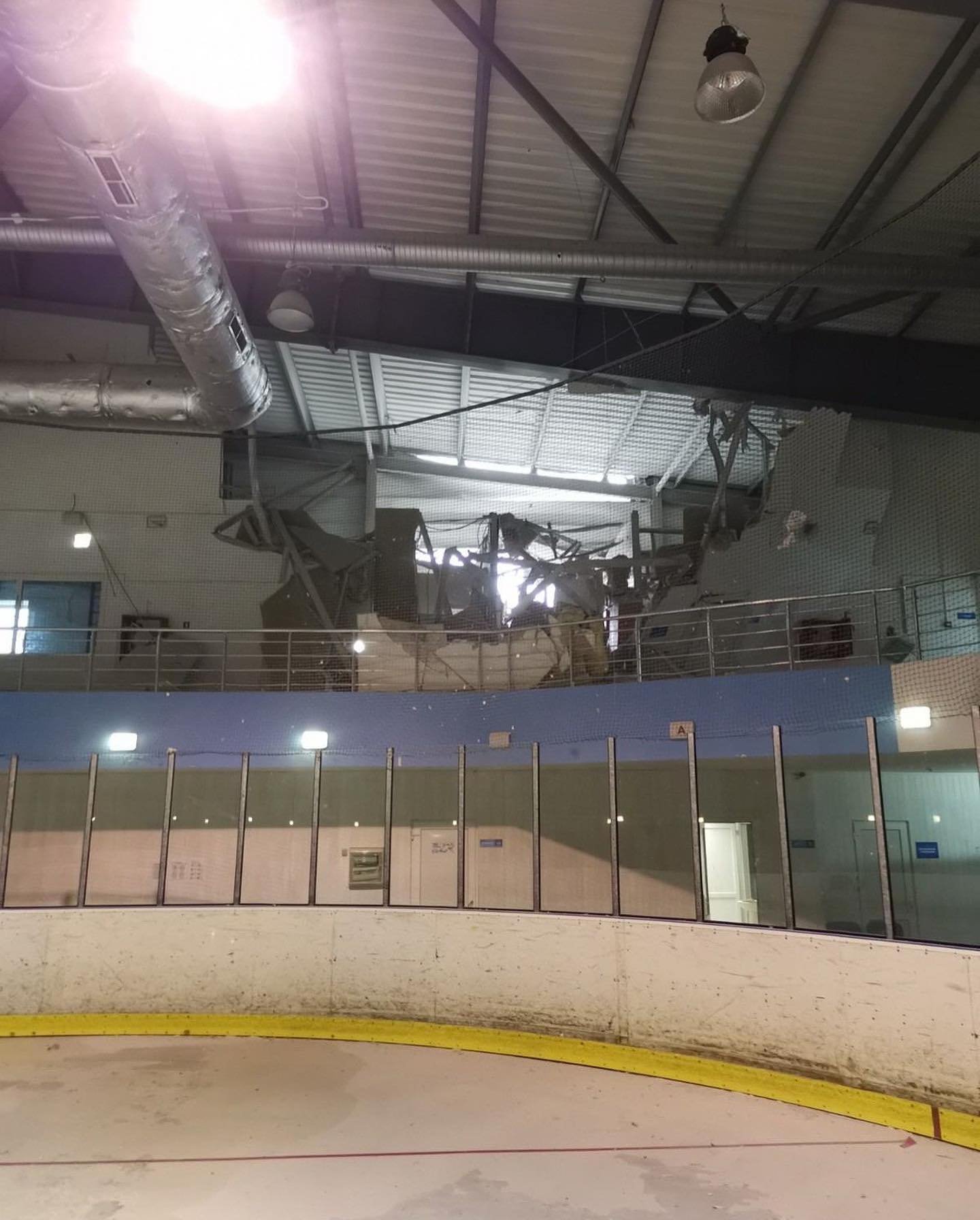 Боевики разрушили ледовый комплекс в Харькове, где проходили турниры 2