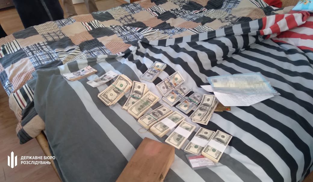 У Львівській області у родичів Медведчука та Козака проводять обшуки 1