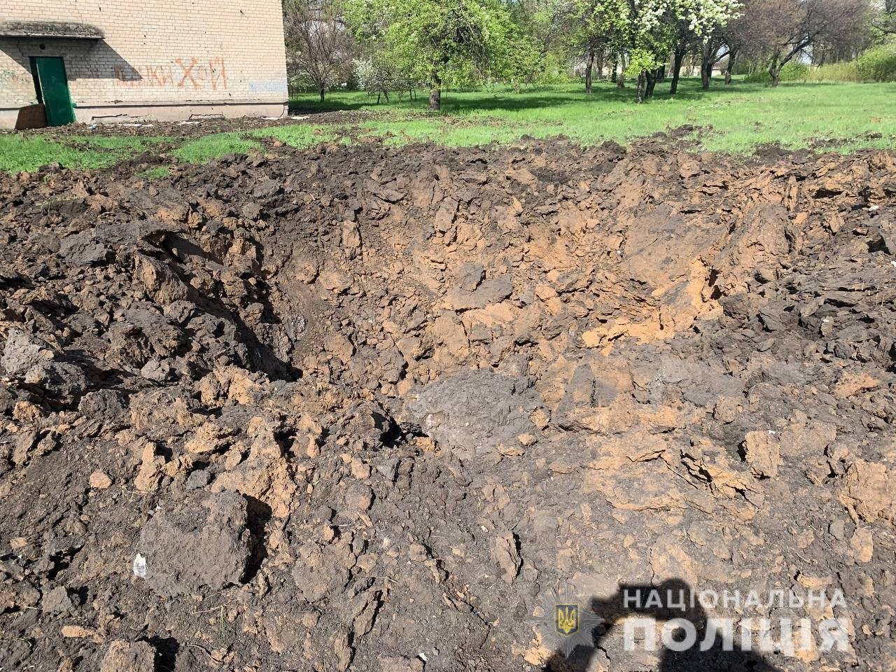 Боевики за сутки обстреляли 22 населённых пункта в Донецкой области: есть погибший и раненые 3