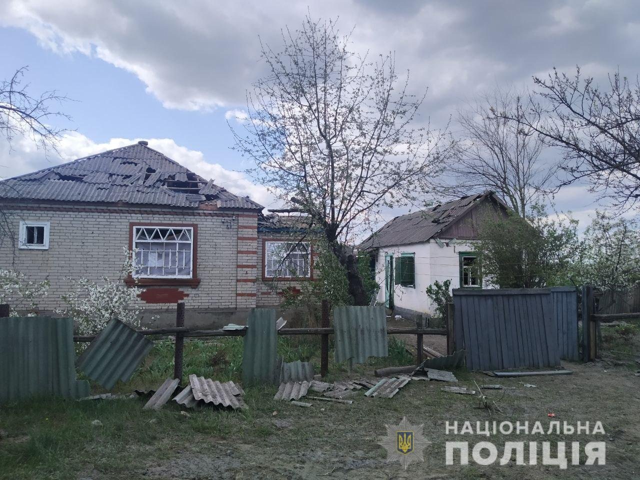 Бойовики за добу обстріляли 9 населених пунктів на Донеччині: загинуло троє людей, ще 6 поранено 3