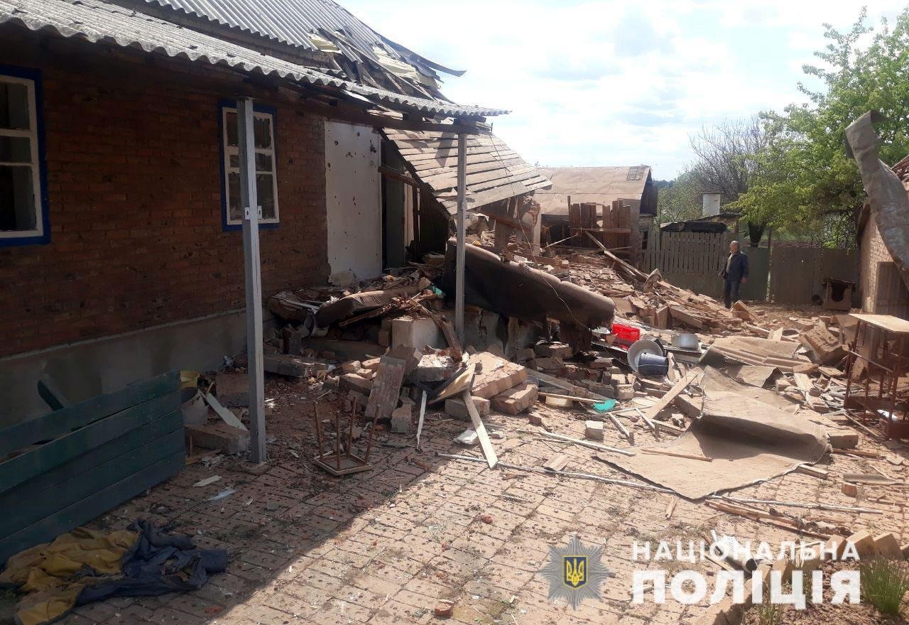 Бойовики за добу обстріляли 9 населених пунктів на Донеччині: загинуло троє людей, ще 6 поранено 4