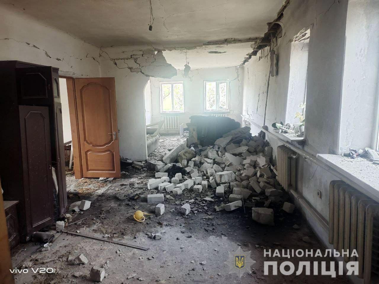 Бойовики за добу обстріляли 12 населених пунктів на Донеччині: є загиблі, серед них – дитина 2