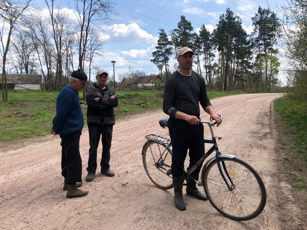 В Житомирской области рашисты повредили 120-летнюю церковь: ранен мирный житель 3