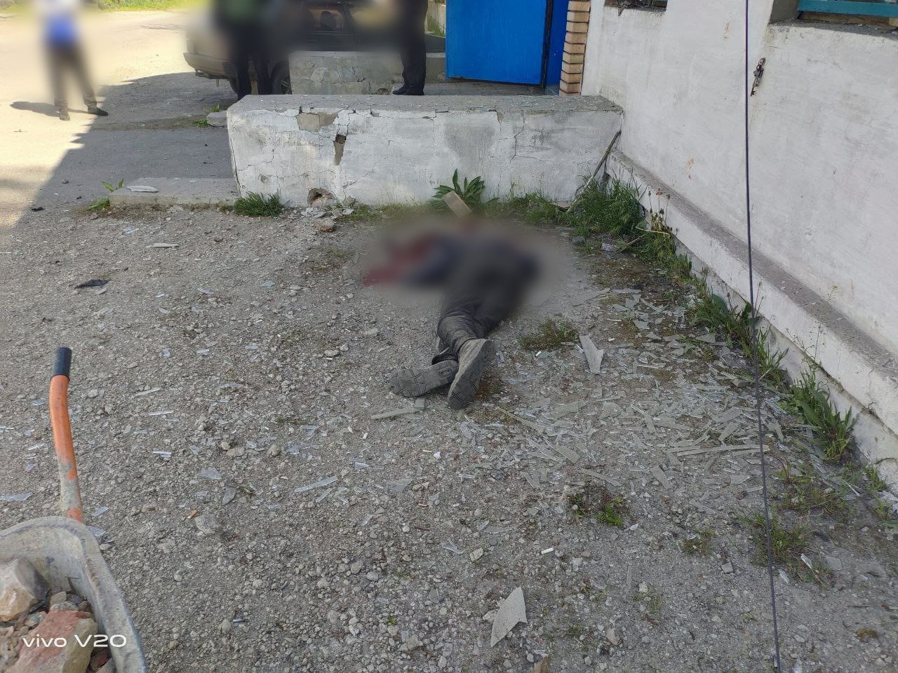 Боевики обстреляли Угледар: погибли три человека, которые шли за водой 1