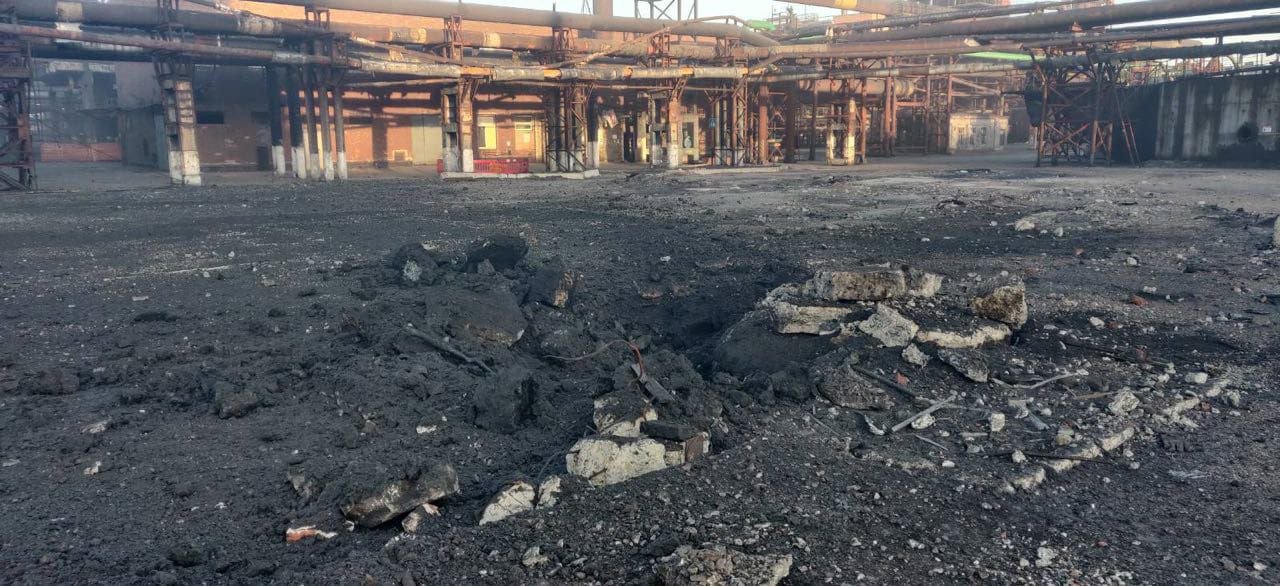 Окупанти обстріляли дві громади та коксохімічний завод у Донецькій області 3