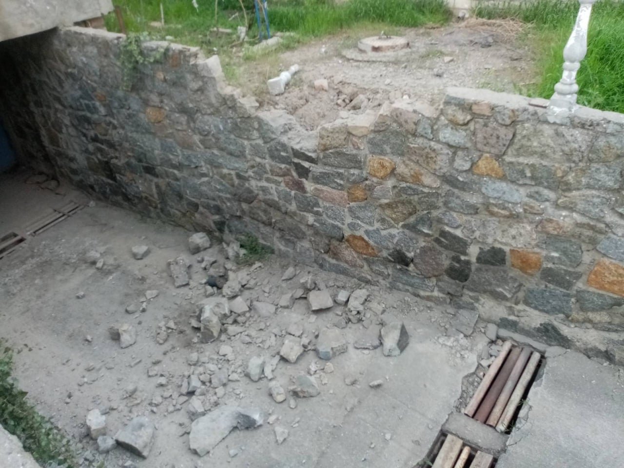 Оккупанты обстреливают Николаев: попали в зоопарк и школу 2