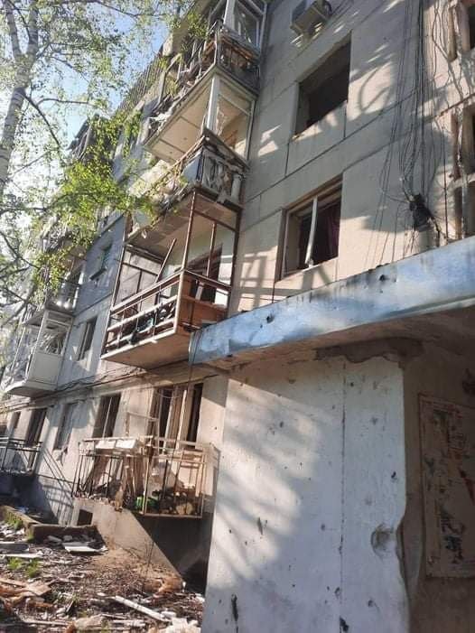 В Северодонецке оккупанты обстреляли химический завод и заправку: была угроза возгорания цистерн 1