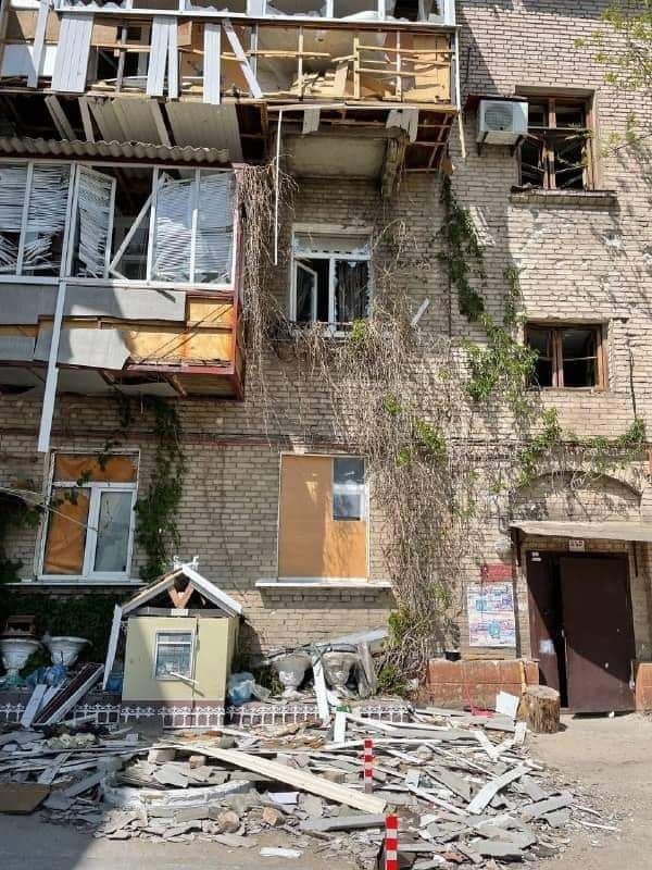 Боевики за сутки 15 раз обстреляли Луганскую область: разрушены школа-интернат, жилые дома и газопровод 1