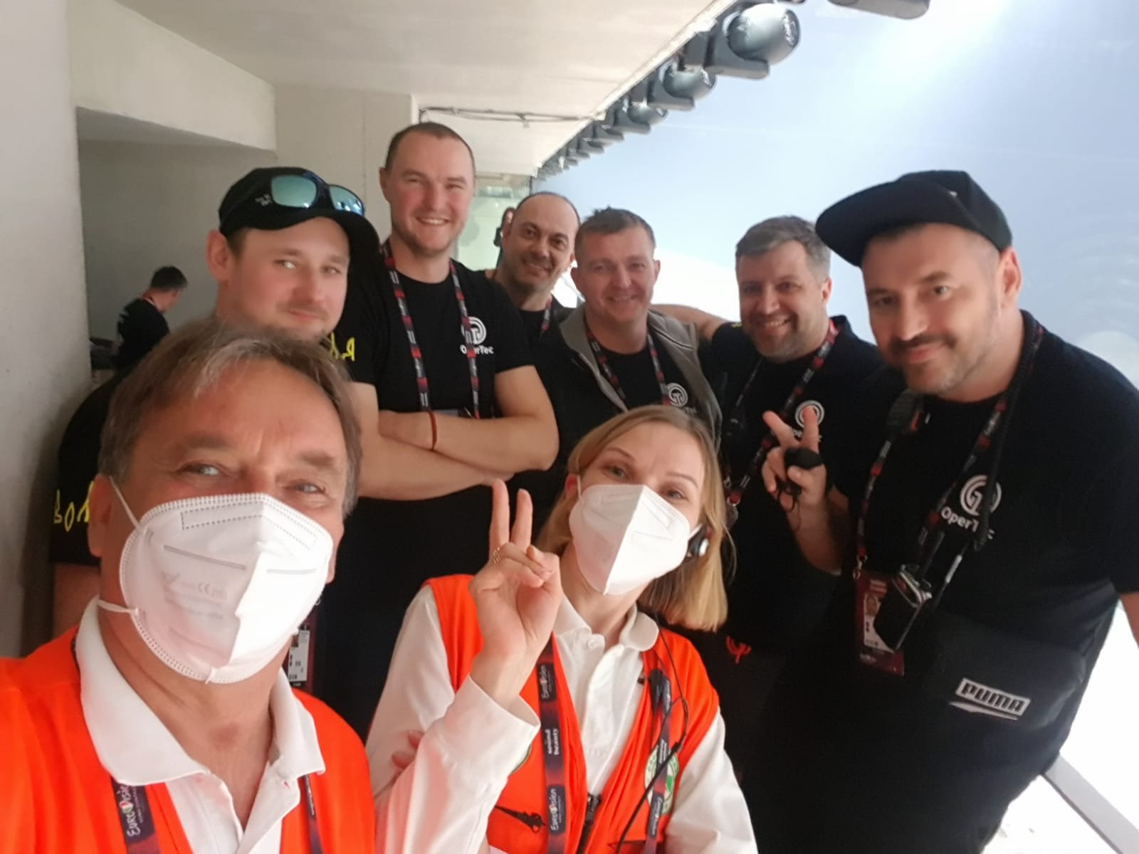 Юля с украинскими операторами