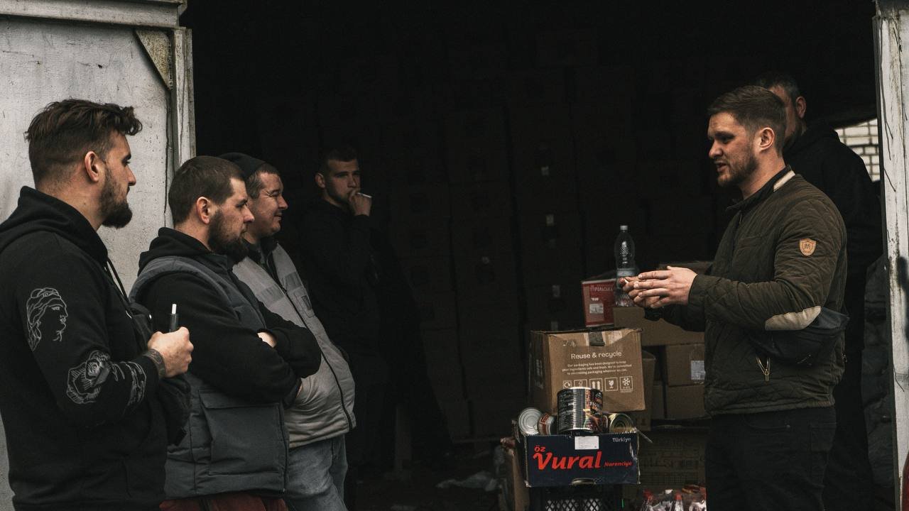 «Другой жизненный сценарий не представляю»: как харьковский волонтер Станислав Жадан эвакуирует людей из территорий, где идут обстрелы 1