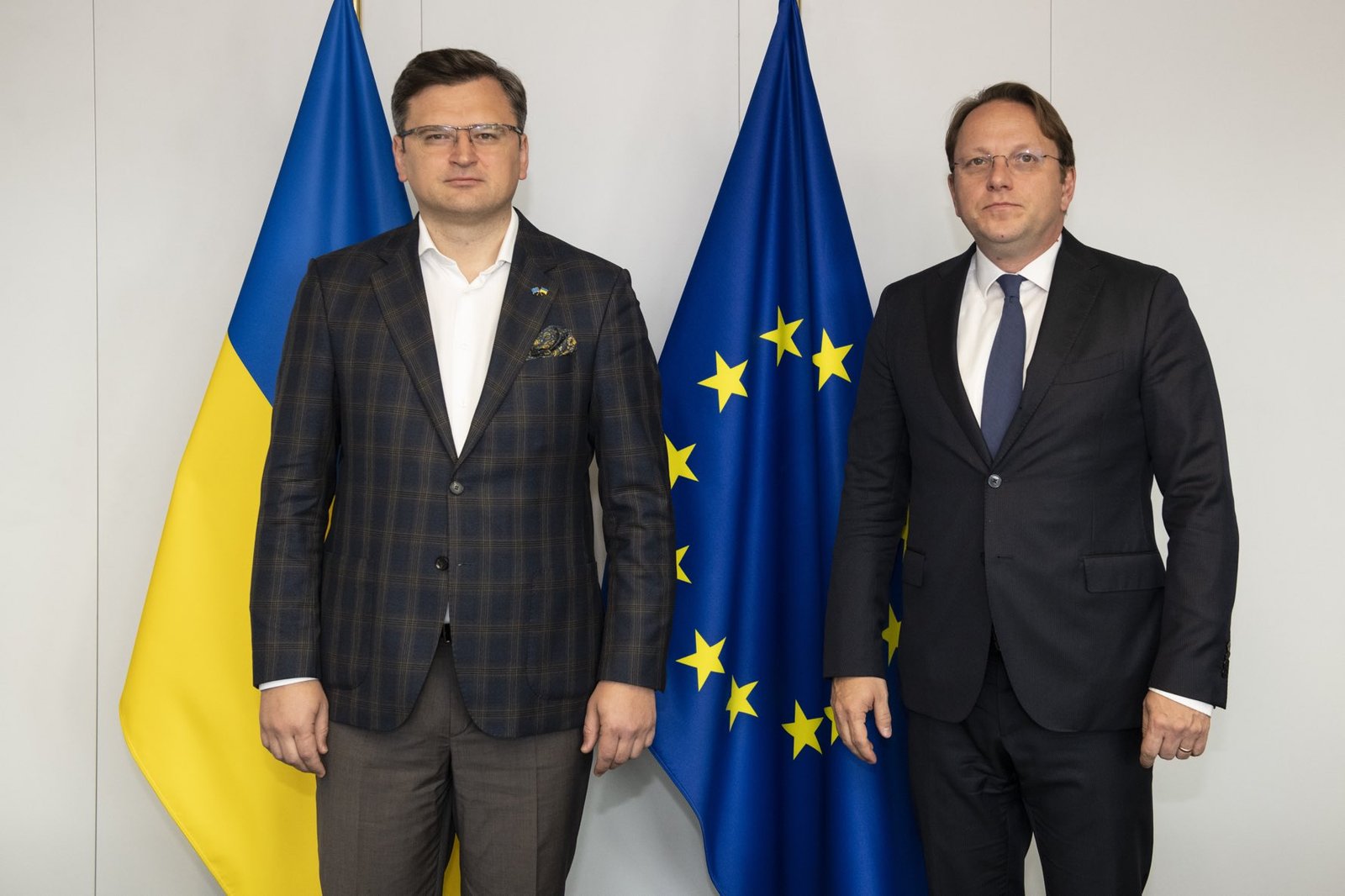 Єврокомісія отримала анкету-опитувач і готує висновки щодо заявки на вступ України до ЄС 1