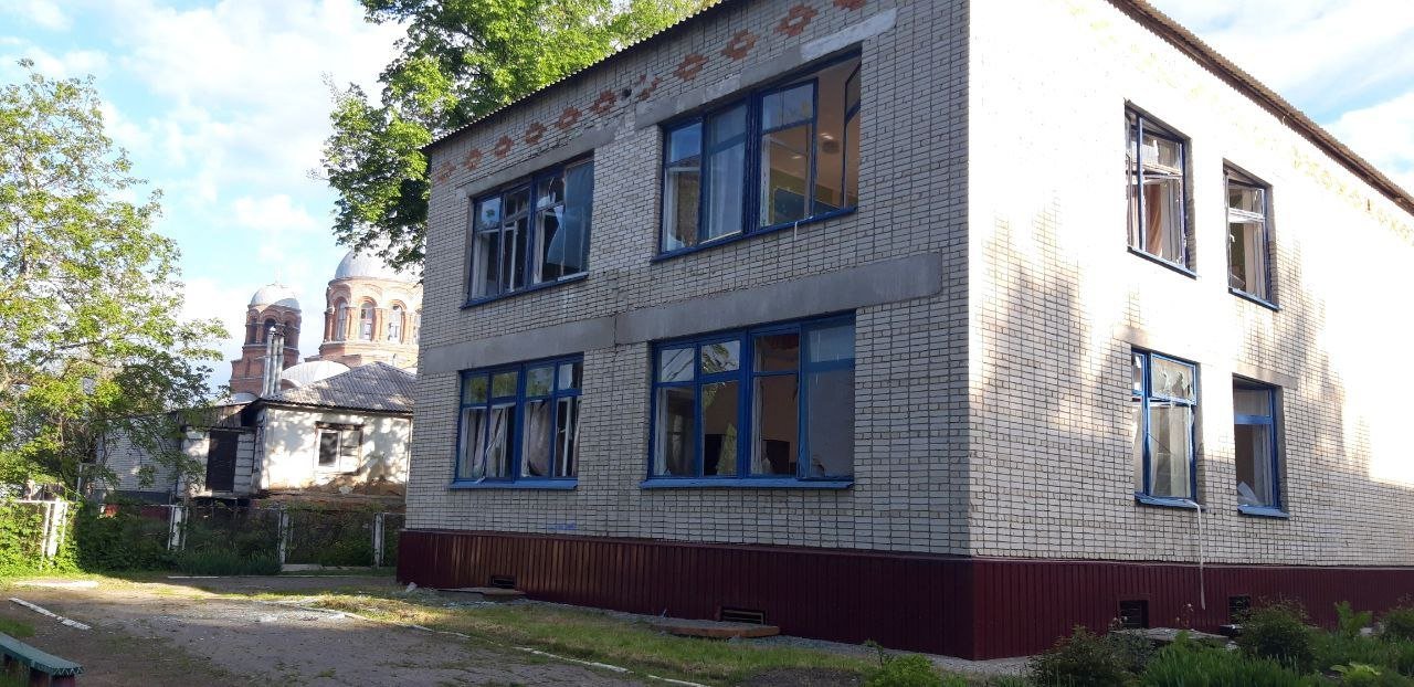 Оккупанты выпустили пять ракет по Ахтырке: ранены 5 человек 2