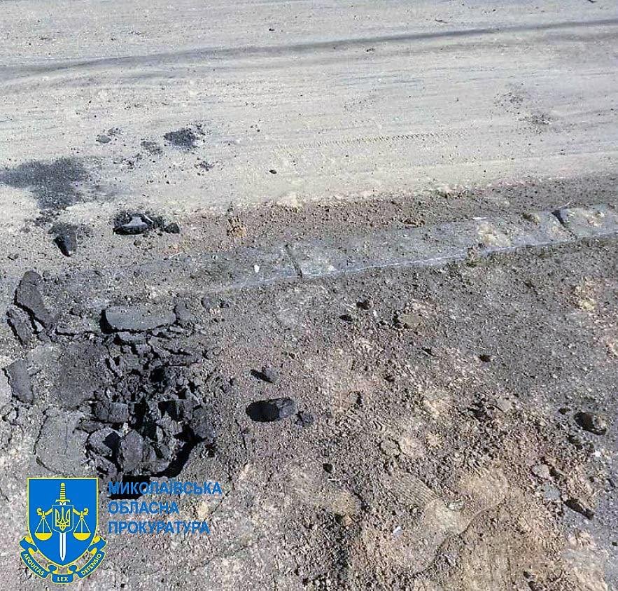 Оккупанты обстреляли Николаев запрещёнными кассетными боеприпасами: ранен мирный житель 3