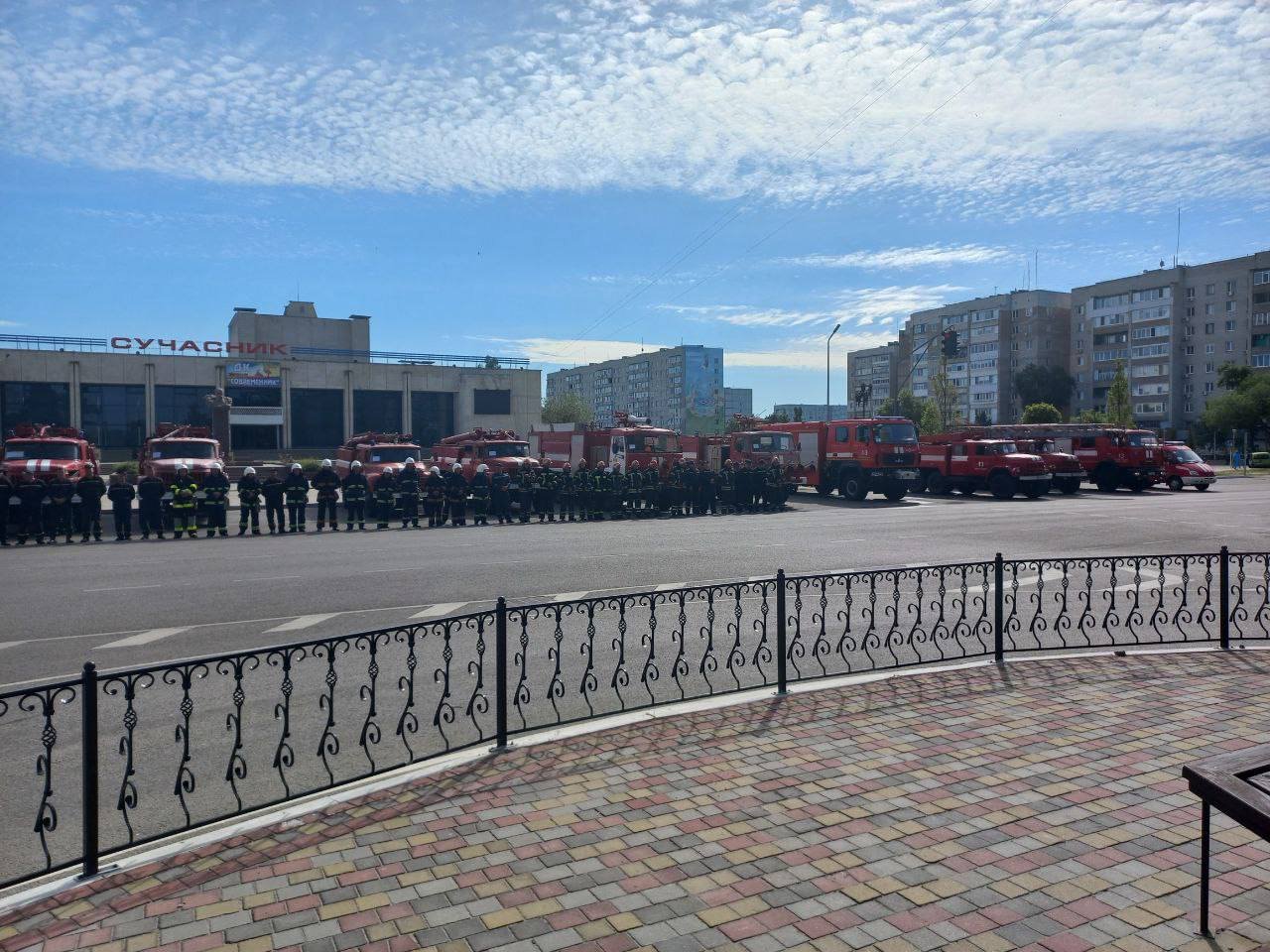 Похитили начальника пожарно-спасательного отряда: в Энергодаре оккупанты силой разогнали протест спасателей 2