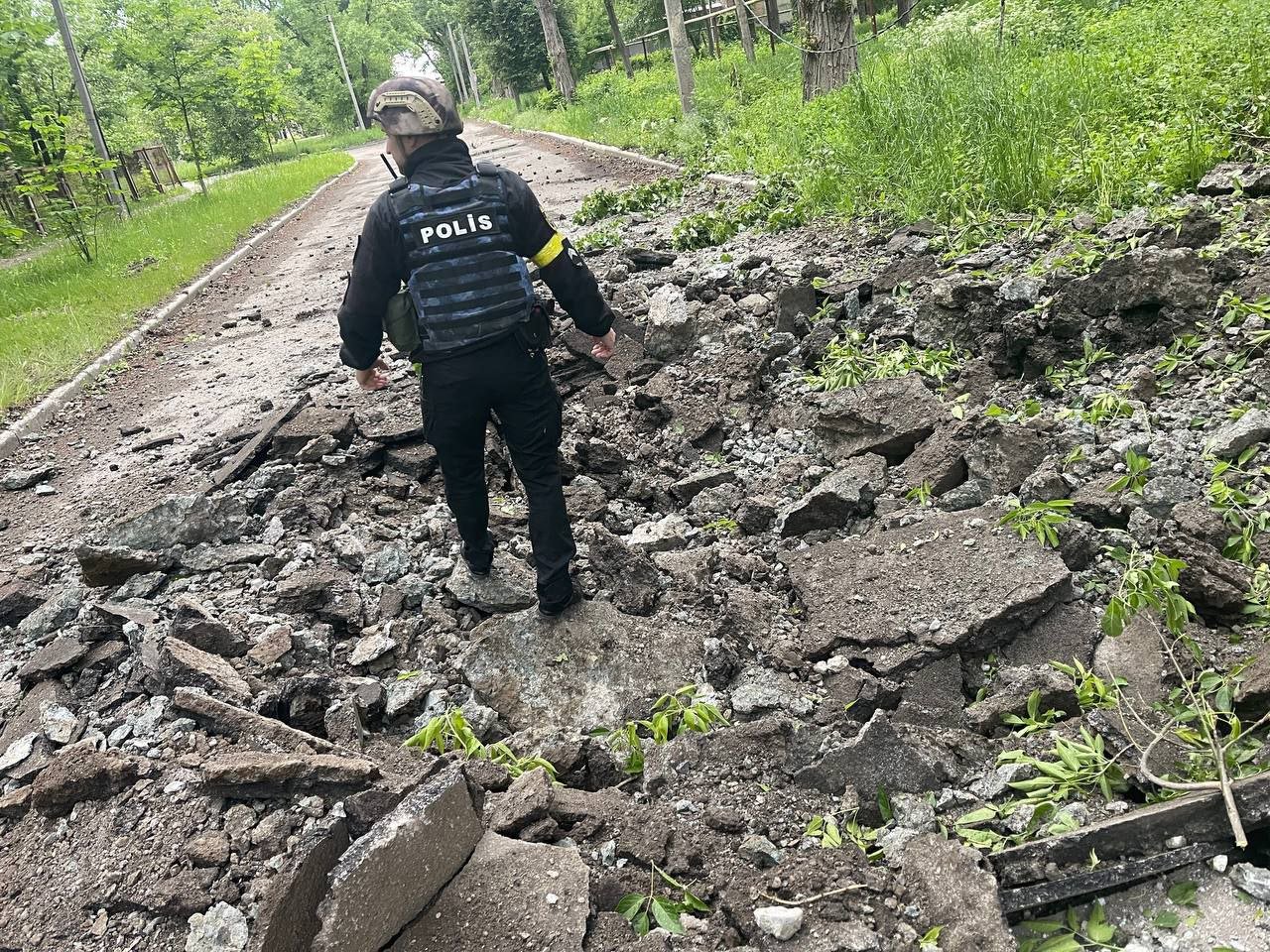 Оккупанты нанесли авиаудар по Авдеевке: разрушены 20 жилых домов и детсад, три человека ранены 6