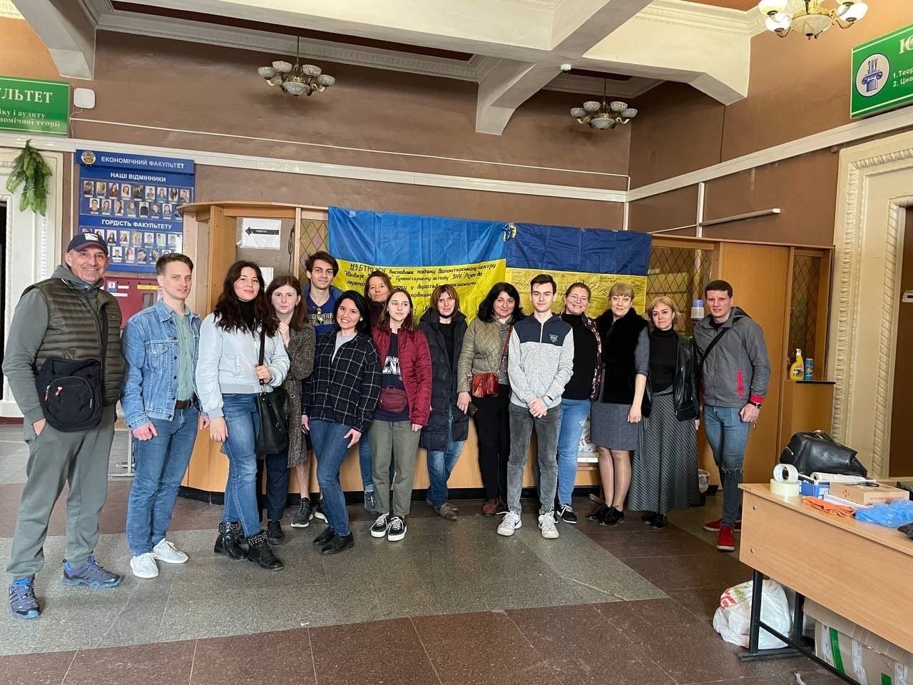 Волонтёрский центр при Запорожском национальном университете оказывает помощь 300 переселенцам в день 5