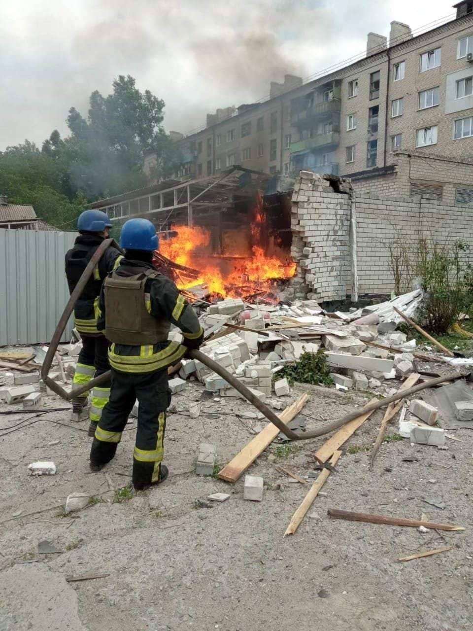 Рашисти обстрілювали Лисичанськ та Сєверодонецьк: багато руйнувань, є загиблі 1