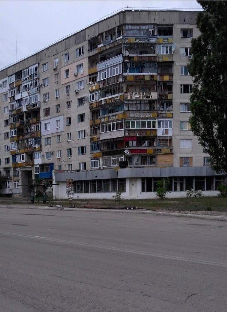 Оккупанты зашли на окраины Северодонецка: два человека погибли, пять ранены 3