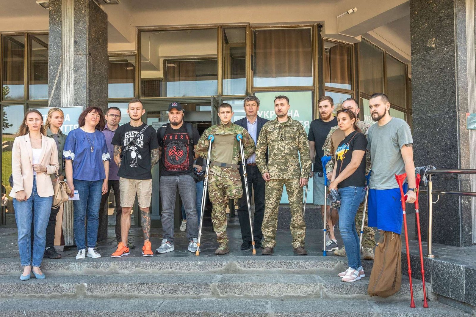 Прапор України з «Азовсталі» передали до музею 1