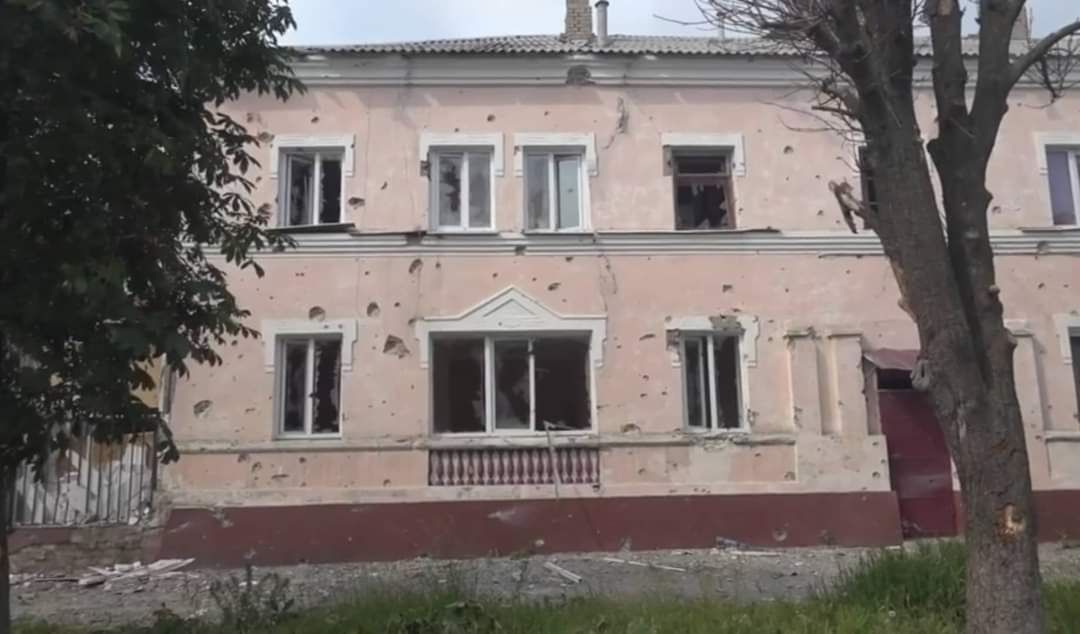 Войска рф штурмуют Северодонецк, есть разрушения в Горской громаде: какая ситуация в Луганской области 3