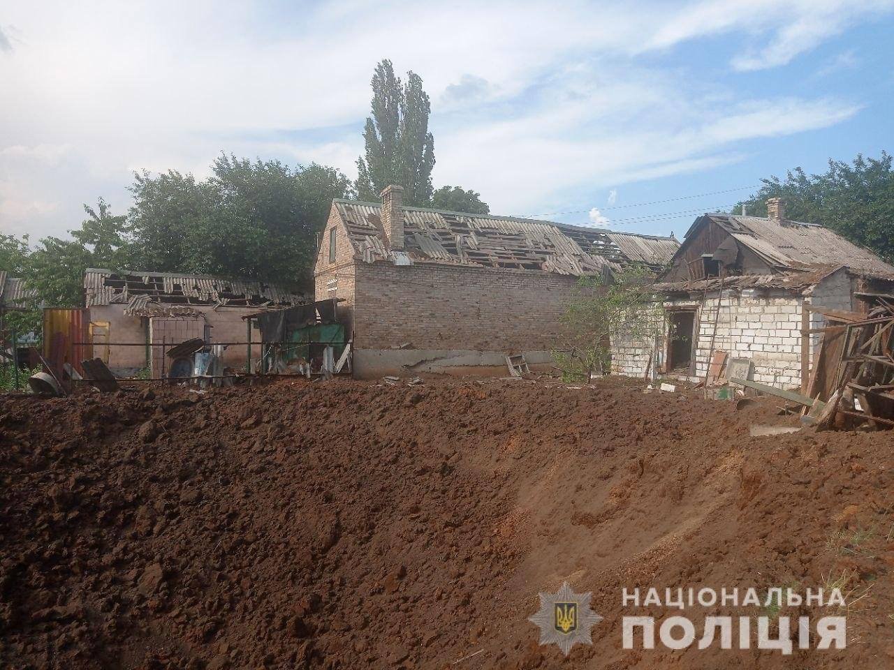 Загиблі цивільні та десятки мирних об’єктів під ударом: росіяни вдарили по Донеччині надзвуковими ракетами, танками та артилерією 2