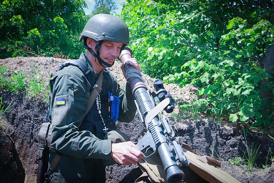 Як українські військові захищають підступи до Харкова 4