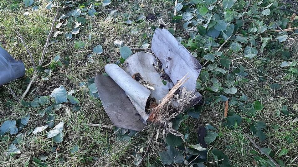 Росіяни атакували Золочів, що на Харківщині, снарядами на парашутах 2