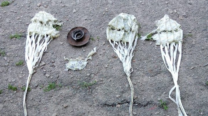 Росіяни атакували Золочів, що на Харківщині, снарядами на парашутах 1