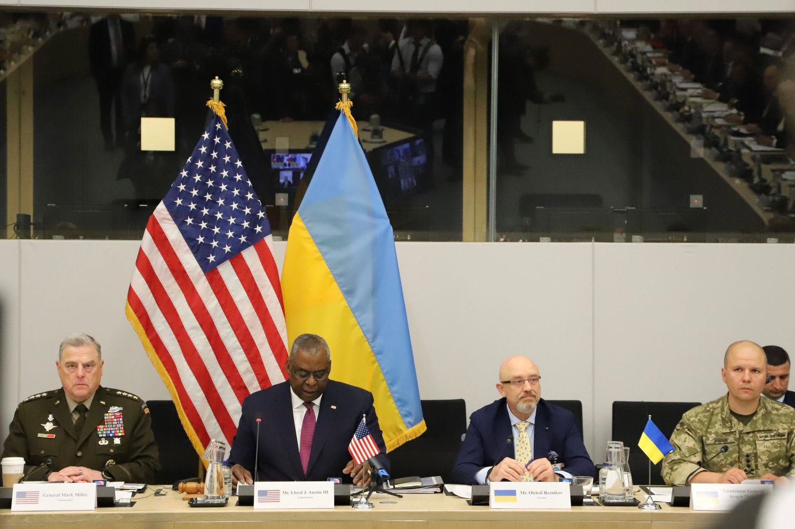 Яке озброєння отримає Україна від країн-учасників  "Рамштайн" 1