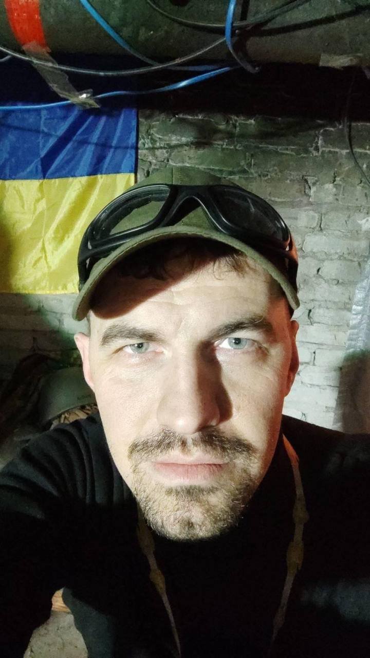 Був цивільним, а став військовим медиком. Історія харківського викладача, який тепер воює на передових рубежах 1
