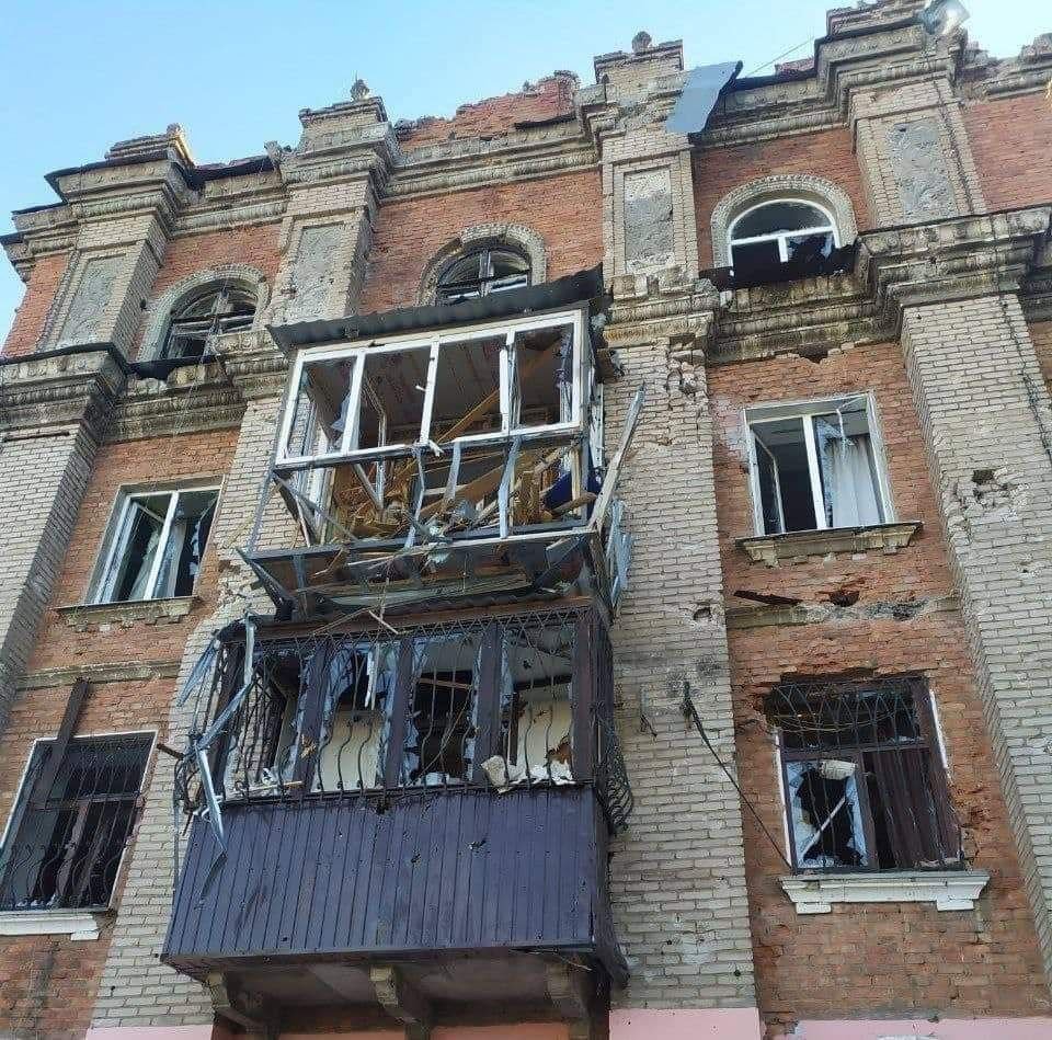 Рашисти атакували Сєвєродонецьк та намагалися зайти у Лисичанськ із півдня: ситуація в Луганській області 1