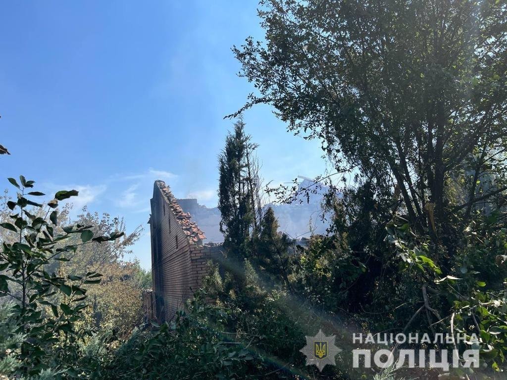 Рашисты за сутки обстреляли 10 населённых пунктов в Донецкой области: 2 погибших и 2 раненых 1