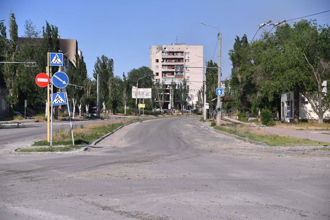 Разрушены дома, блокпосты и канонада «отлётов». Супруги из Северодонецка рассказали о поездке в оккупированный город 3