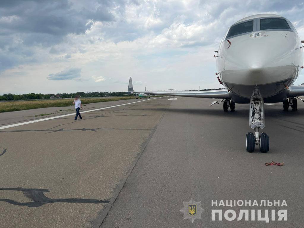 Гелікоптер і літак, які належать родині Медведчука, передали на потреби ЗСУ 2