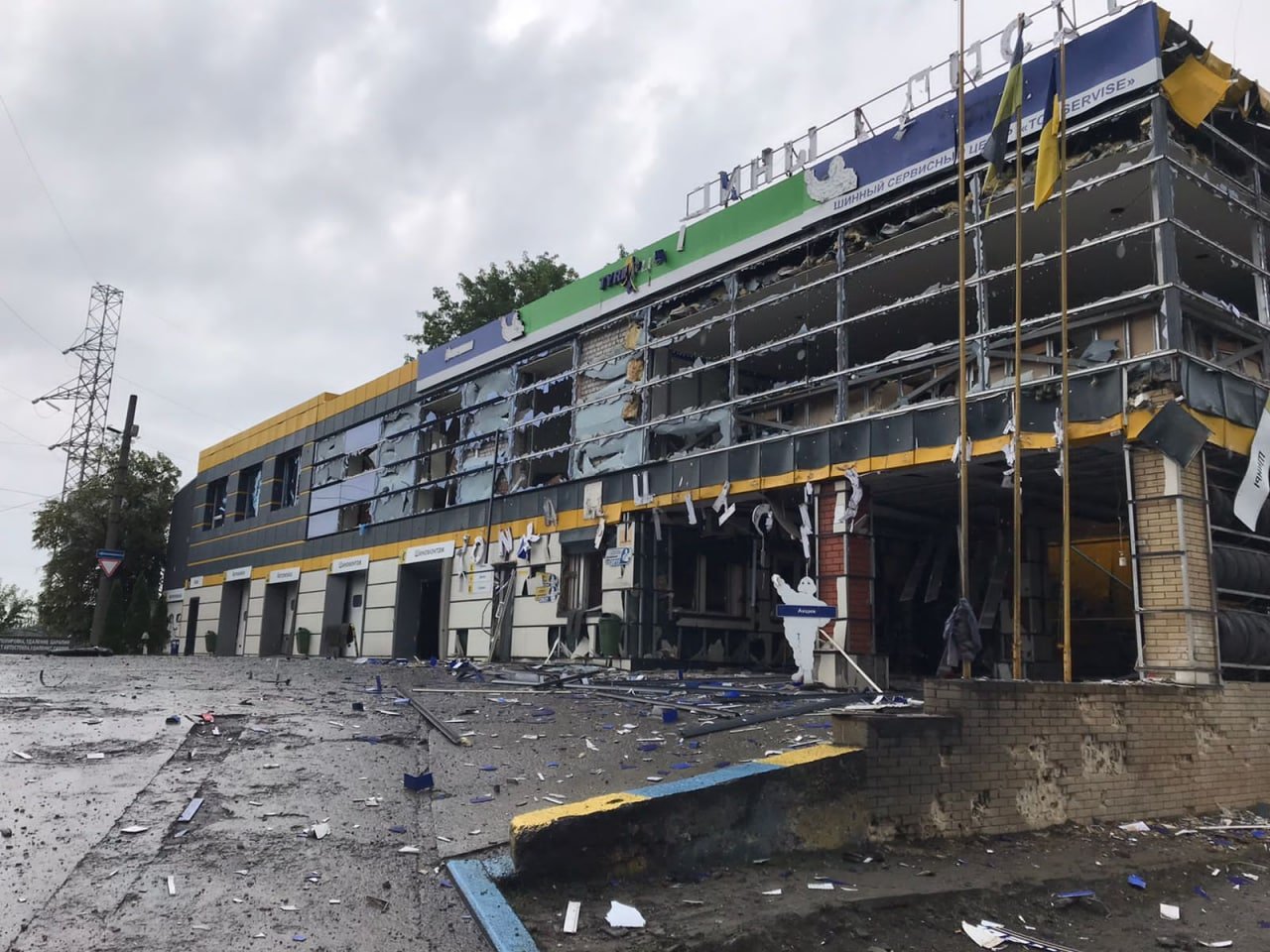 Російські військові випустили по Харкову десять ракет: троє загинули, ще 31 людина поранена 1